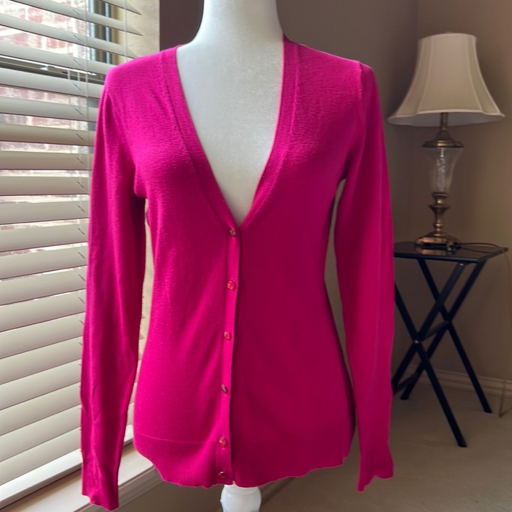 New York & Company pink v-neck cardigan sweater